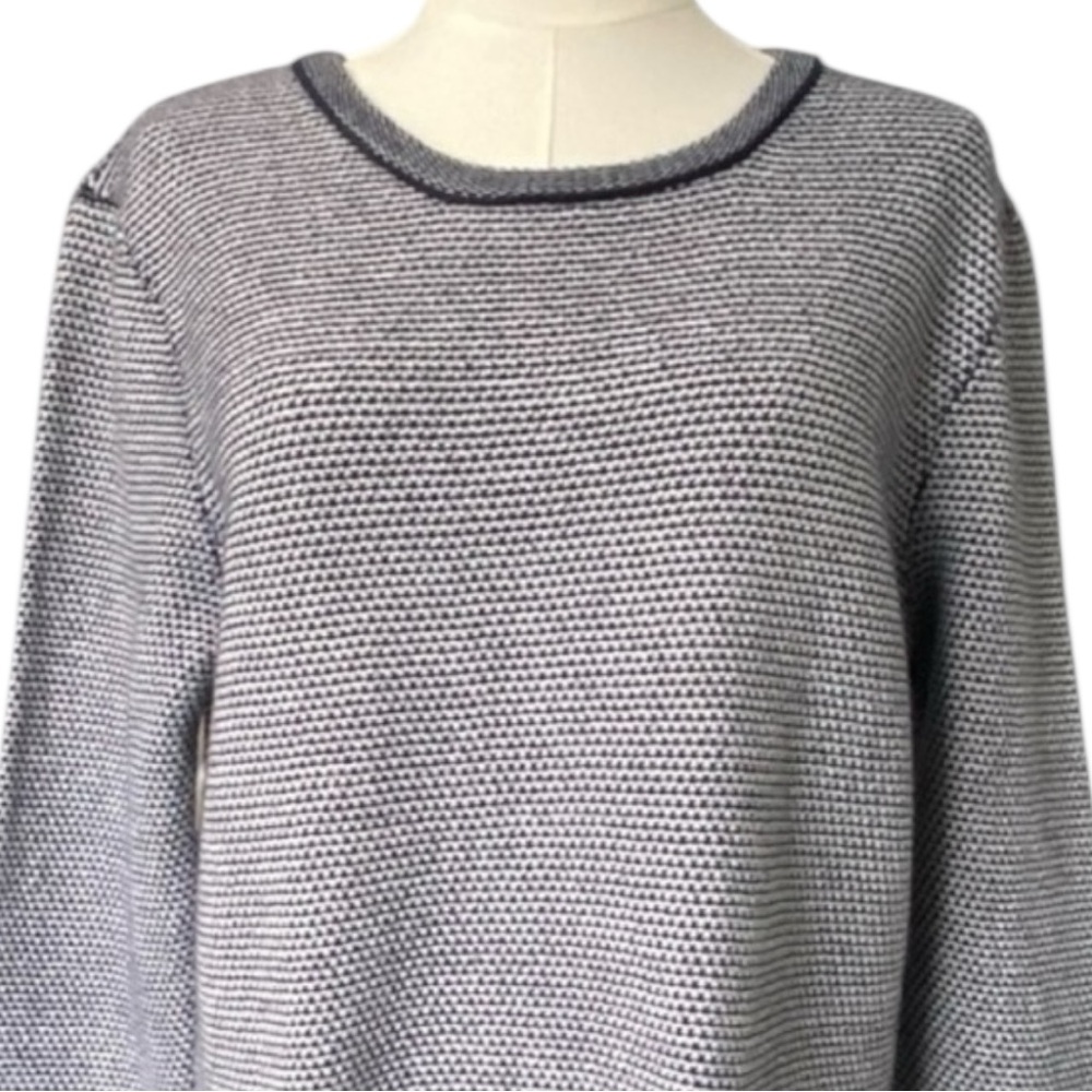H&M Womens Knit Relaxed Fit Crew Neck Sweater Size Medium